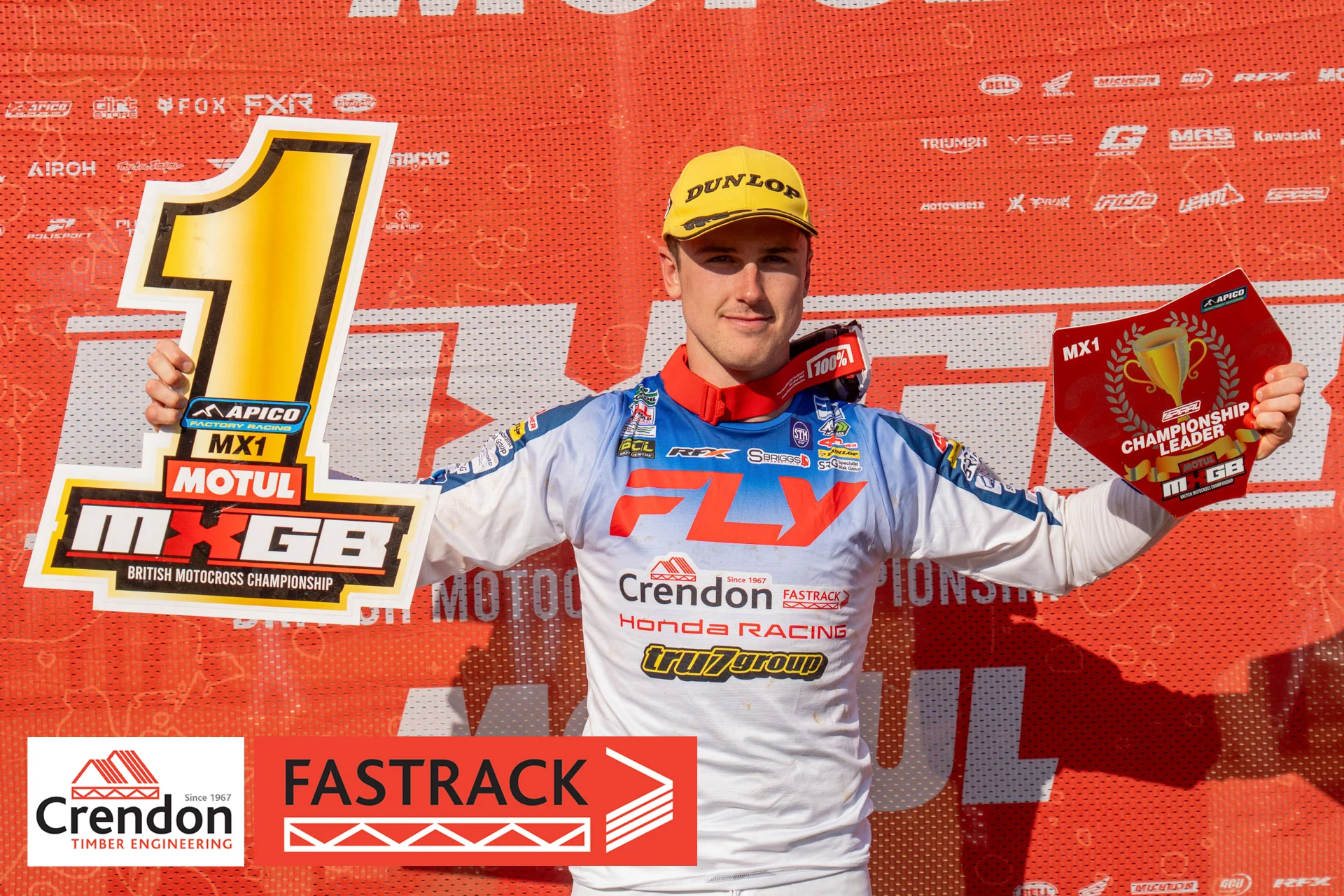 Tough Crendon FASTRACK Honda Mewse keeps perfect record in British championship
