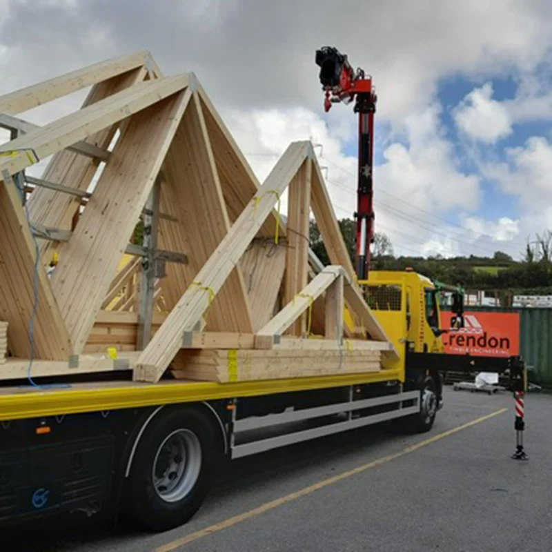 Roof trusses on back of lorry